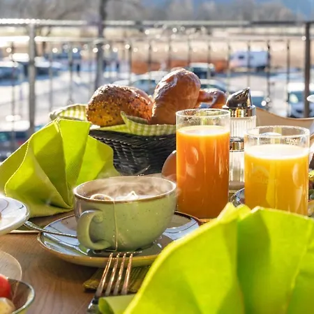 克罗斯特堡施尔德尔弗酒店 3*