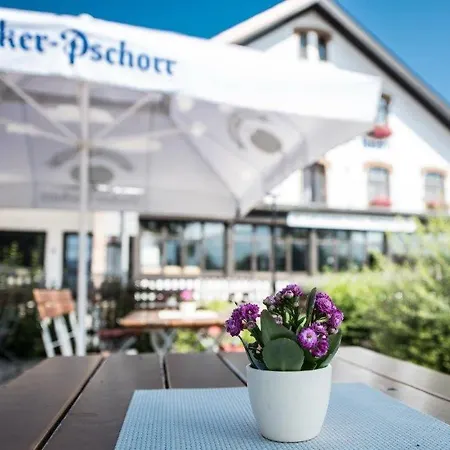 Klosterbraeu 3*