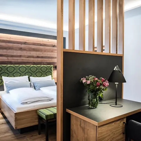 克罗斯特堡施尔德尔弗酒店 招待所 3*